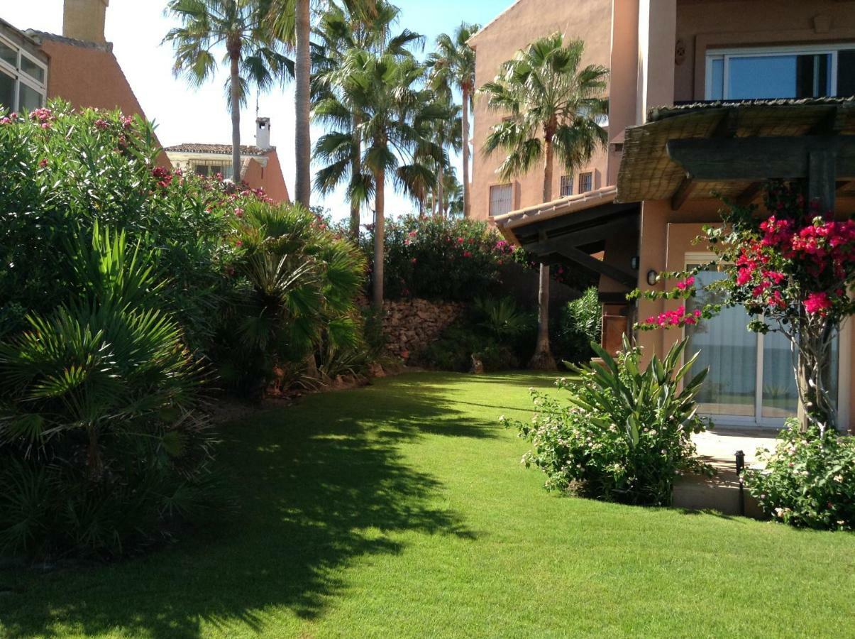 Urb Playa Azul 24 Vila Estepona Exterior foto