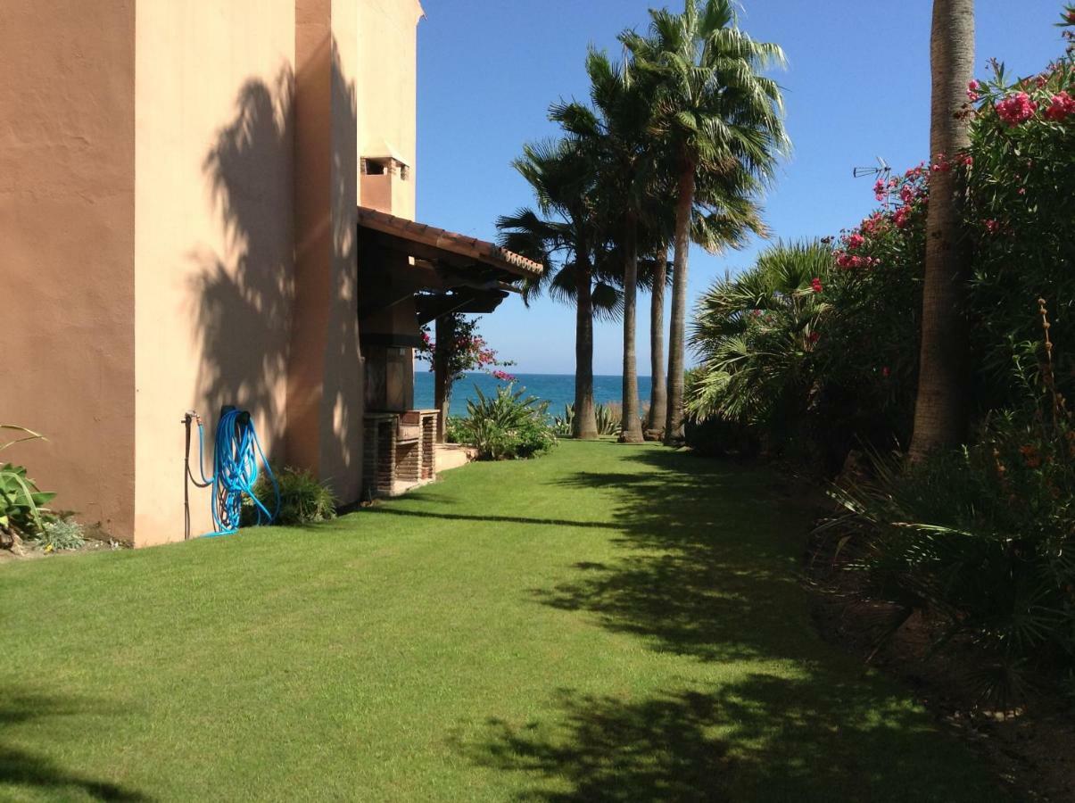 Urb Playa Azul 24 Vila Estepona Exterior foto